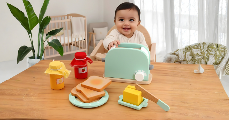 Little Wooden Toaster Set